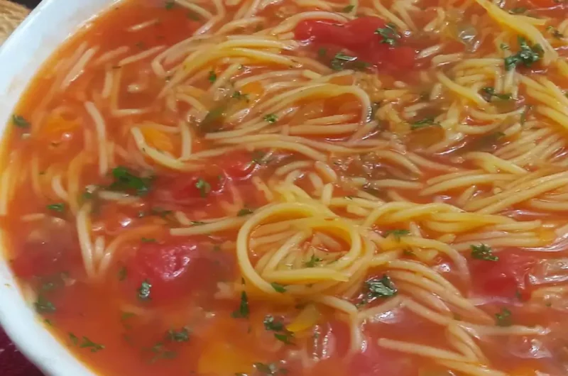 Soupe Tomate aux Vermicelles à l’Ancienne, le goût rassurant des soirs d’enfance