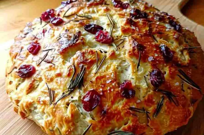Pain sans pétrissage au romarin et aux canneberges